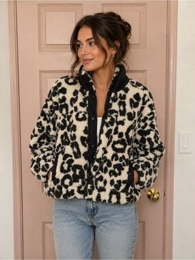 Cozy Sherpa Snap-Front Flurry Crop Jacket